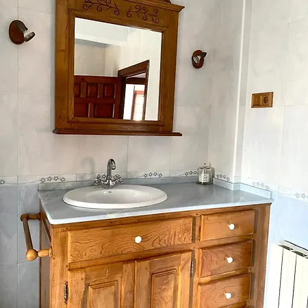 Casa De La Media Borona *